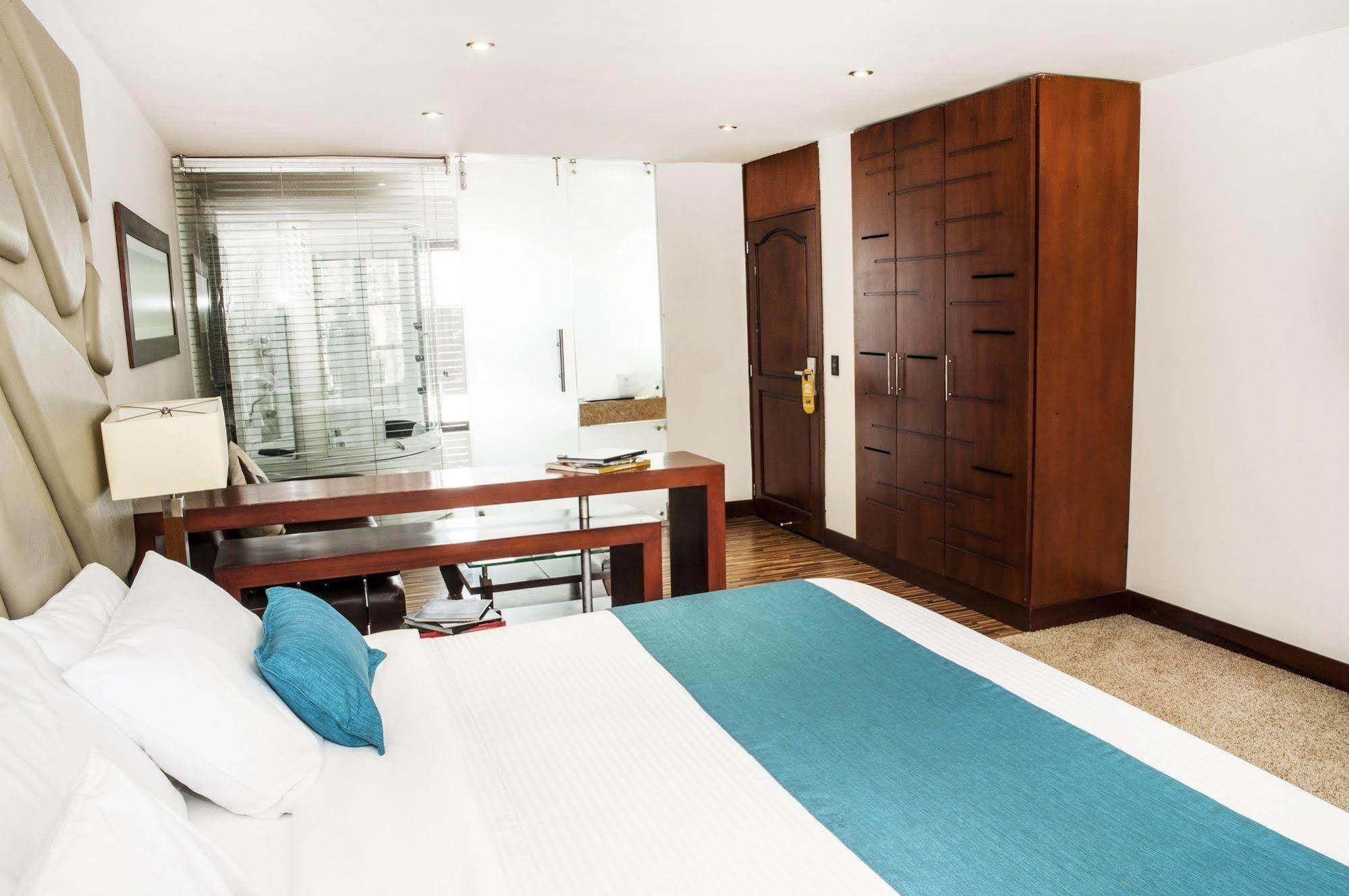 Hotel Virrey Park Bogota Exterior photo